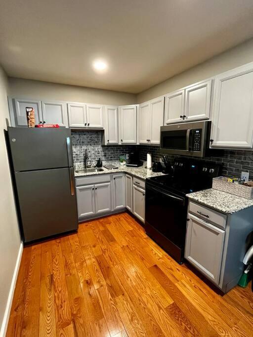 Downtown Albany 2 Bedroom + Workstation @ The Mark Extérieur photo
