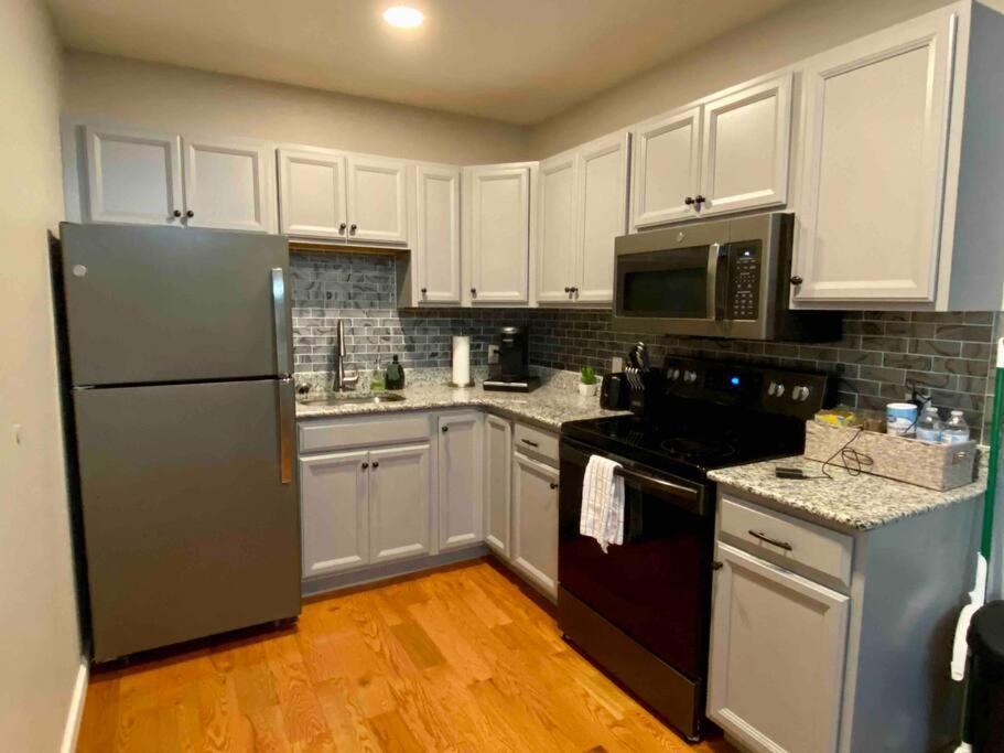 Downtown Albany 2 Bedroom + Workstation @ The Mark Extérieur photo