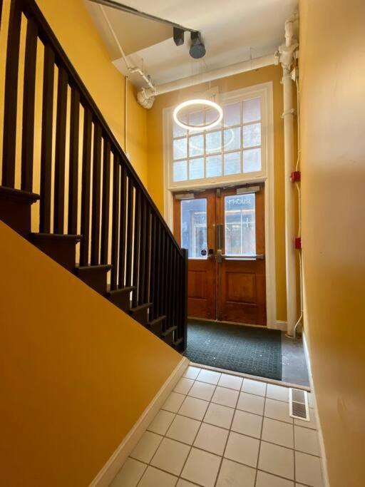 Downtown Albany 2 Bedroom + Workstation @ The Mark Extérieur photo