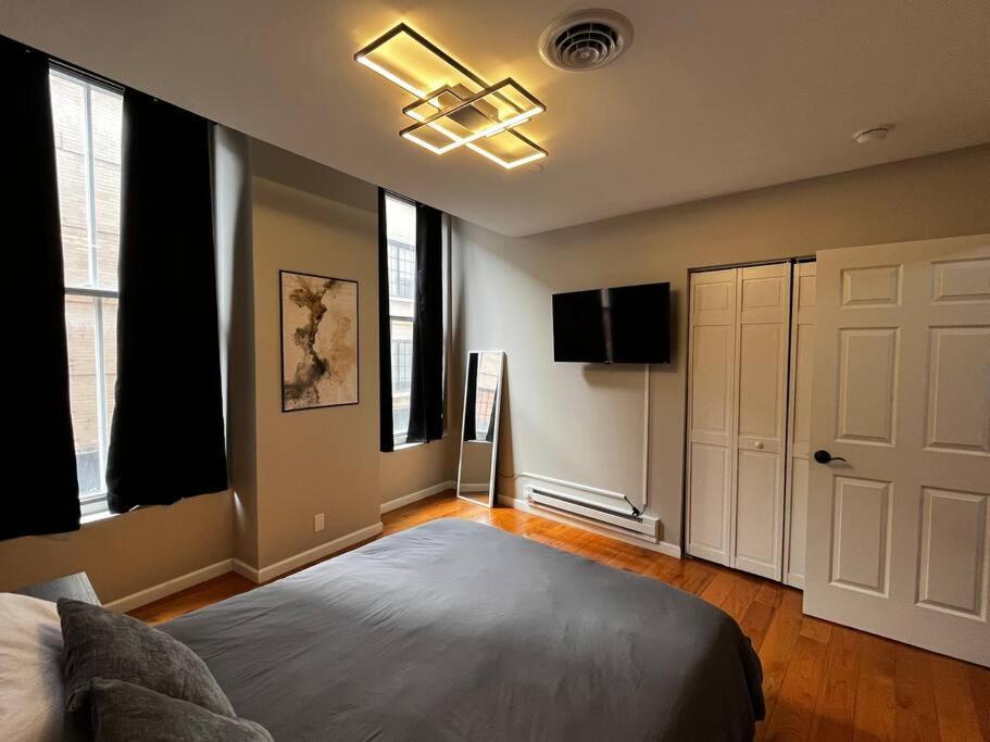 Downtown Albany 2 Bedroom + Workstation @ The Mark Extérieur photo