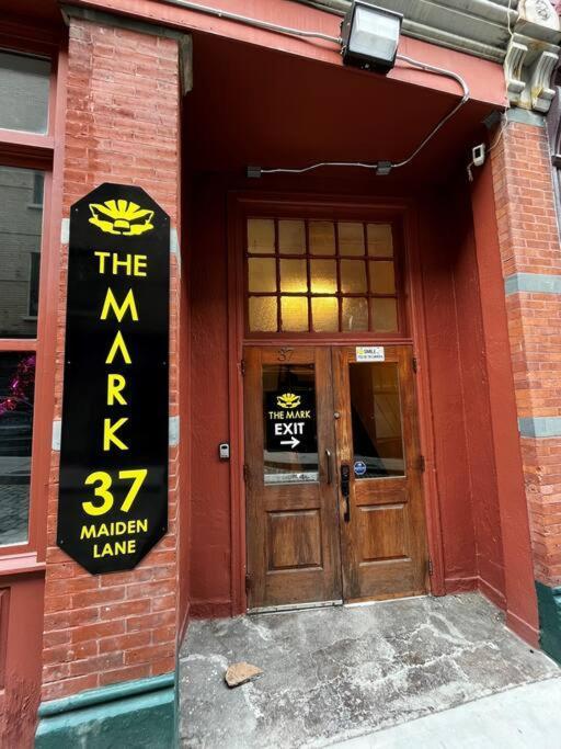 Downtown Albany 2 Bedroom + Workstation @ The Mark Extérieur photo