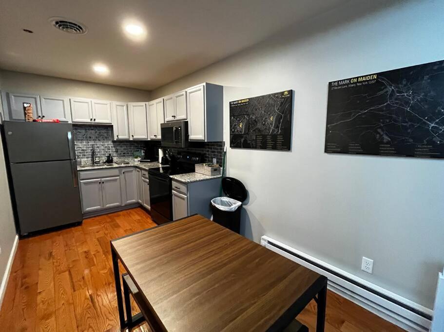 Downtown Albany 2 Bedroom + Workstation @ The Mark Extérieur photo